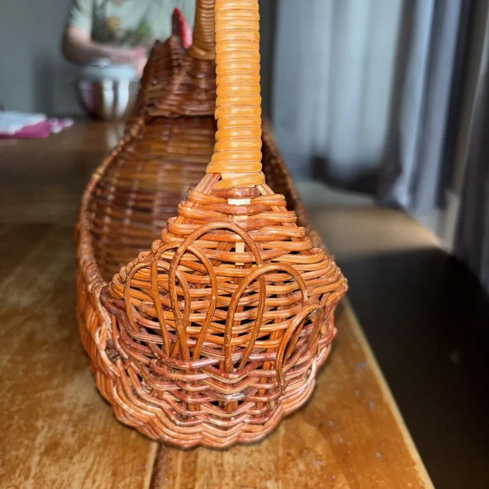 Woven Brown Wicker Wood Rooster Shaped Basket Egg Storage Farm House Cottagecore